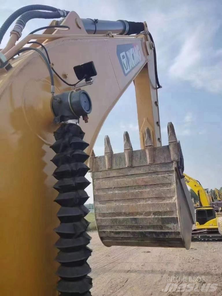 XCMG XE215 Bageri guseničari