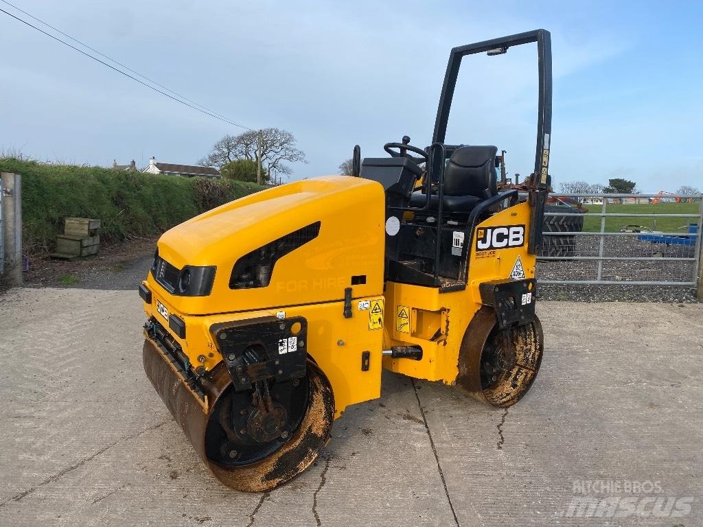 JCB VMT 260-120 Valjci sa duplim bubnjem