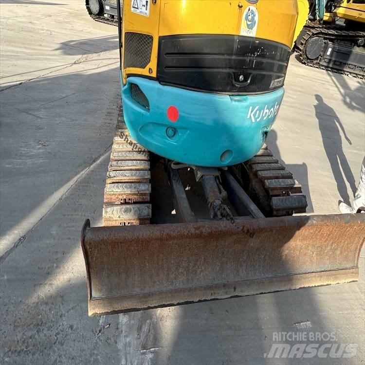 Kubota 30 Bageri guseničari