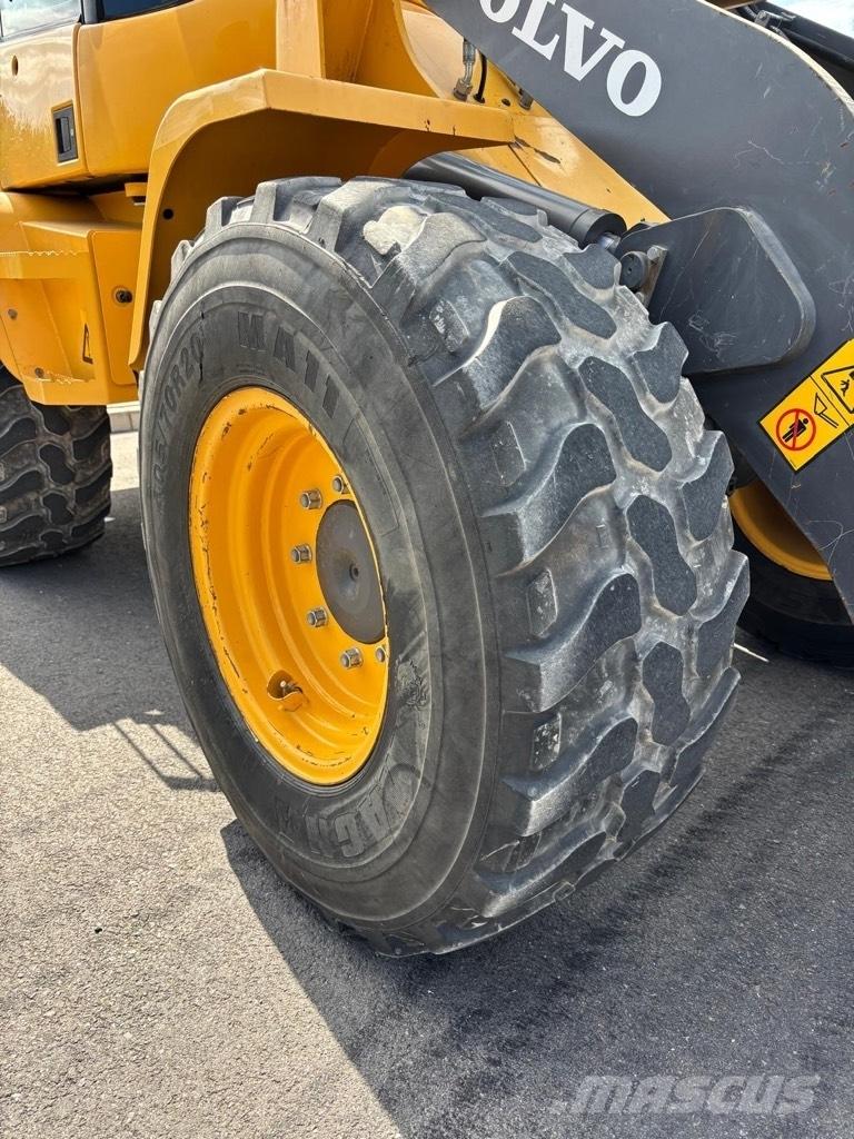 Volvo L 30 G Utovarivači na točkove