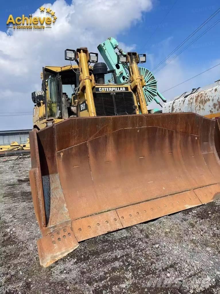 CAT D 9 T Buldožeri guseničari