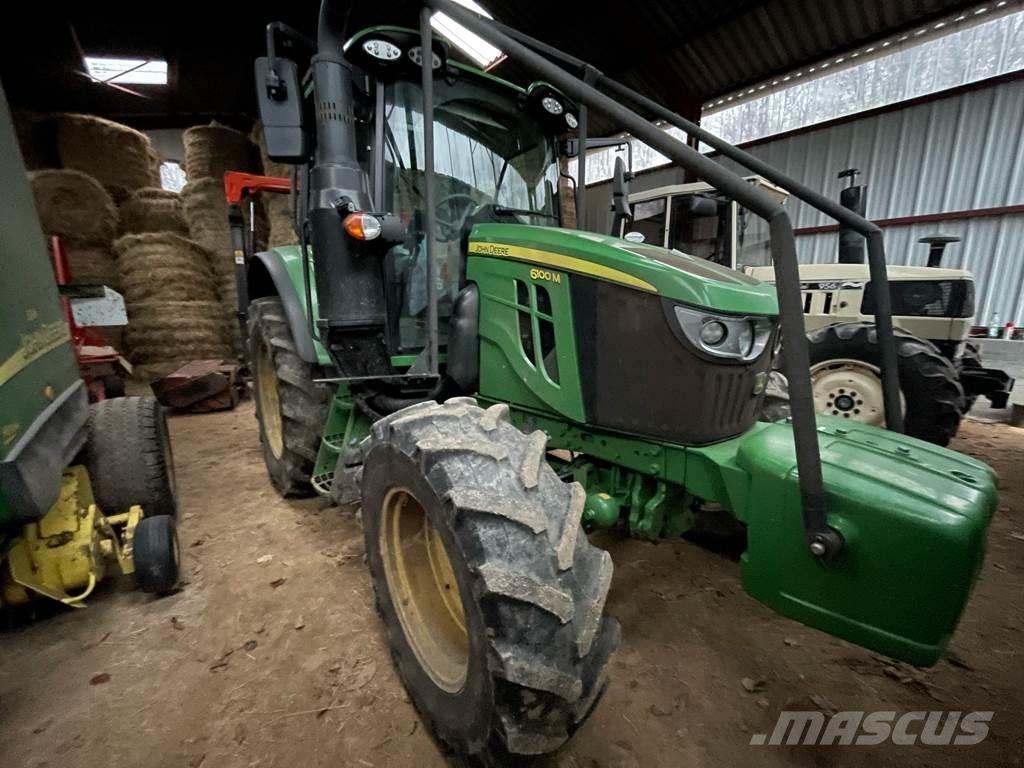 John Deere 6100 M Traktori