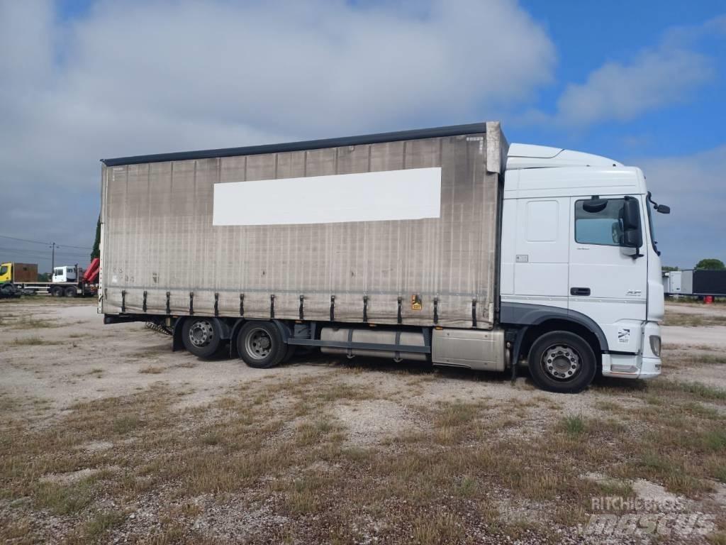 DAF XF 440 Kamioni sa ciradom