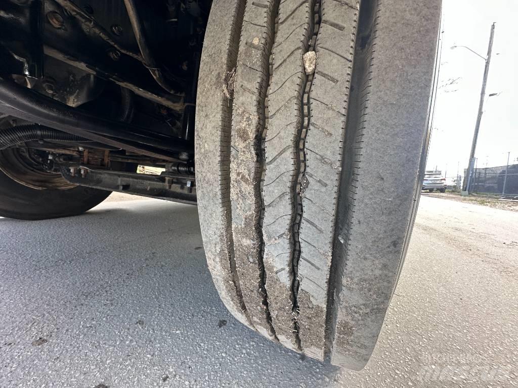 Ford F 750 XLT Kamioni cisterne