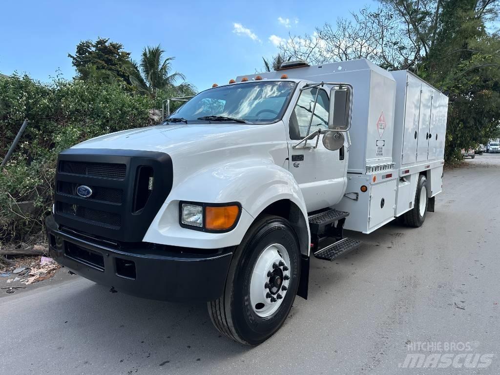 Ford F 750 XLT Kamioni cisterne