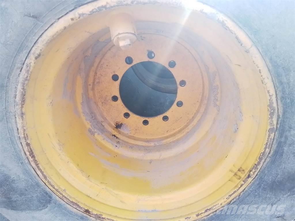 Ösa 250 24x26,5 Gume, točkovi i felne