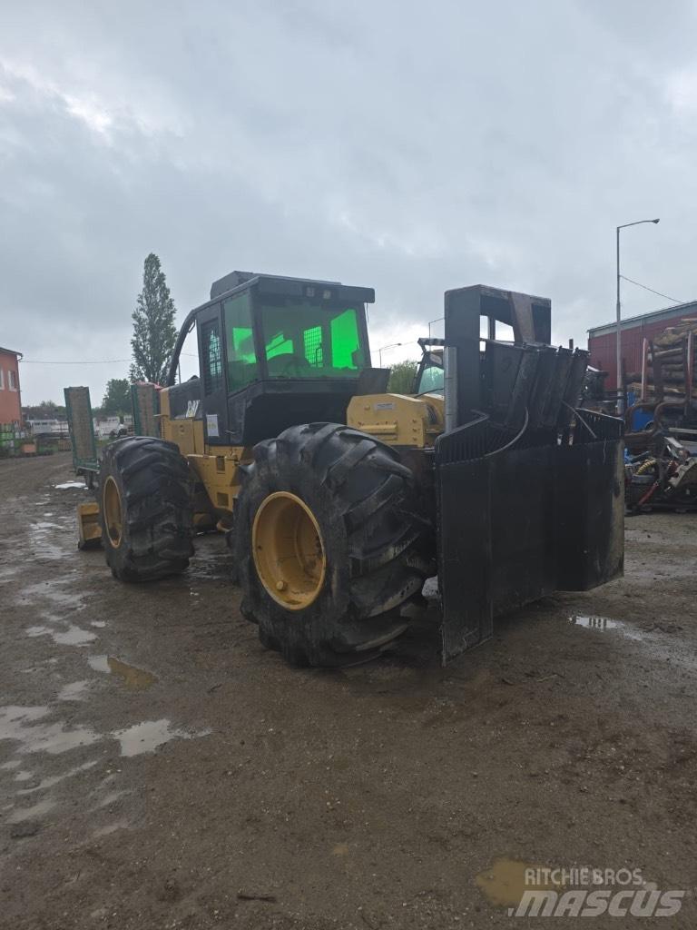 CAT 525 C Skideri