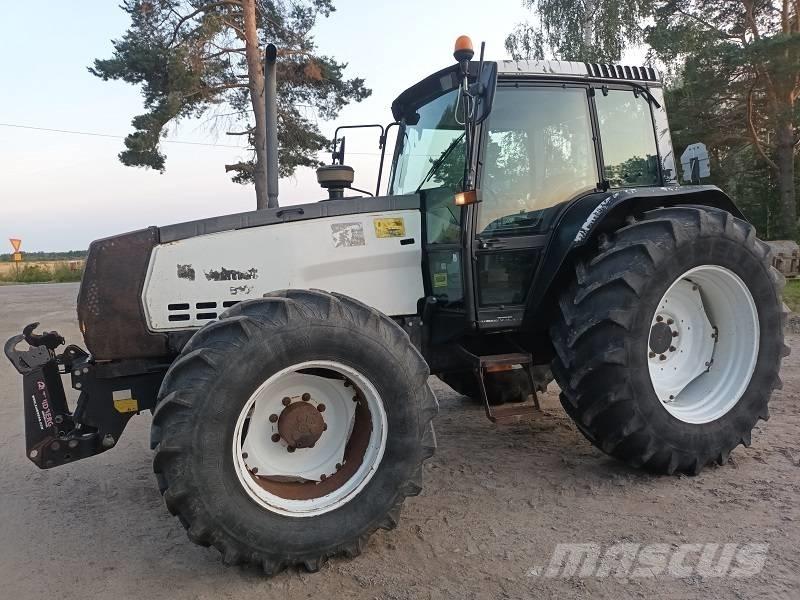 Valmet 8100 Traktori