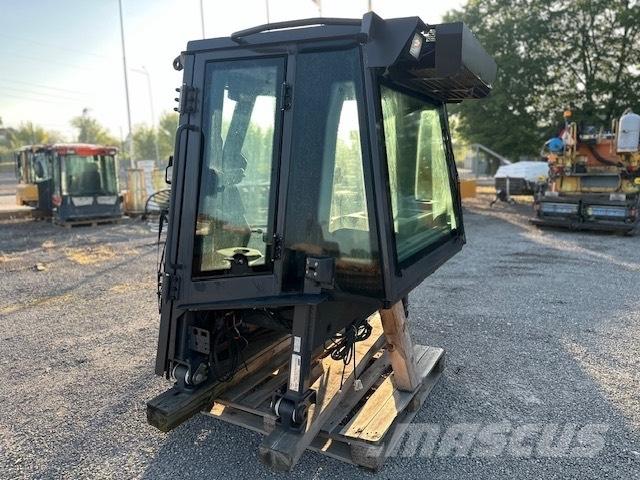 CASE D 1650 NEW CAB Buldožeri guseničari