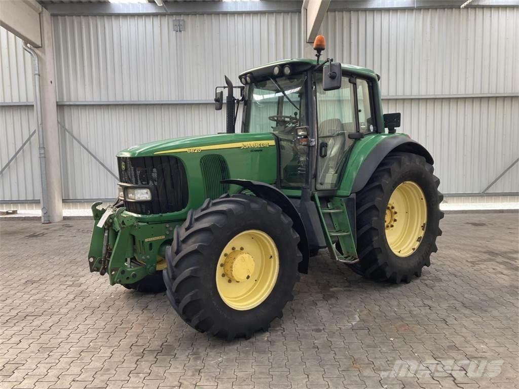 John Deere 6820 Traktori