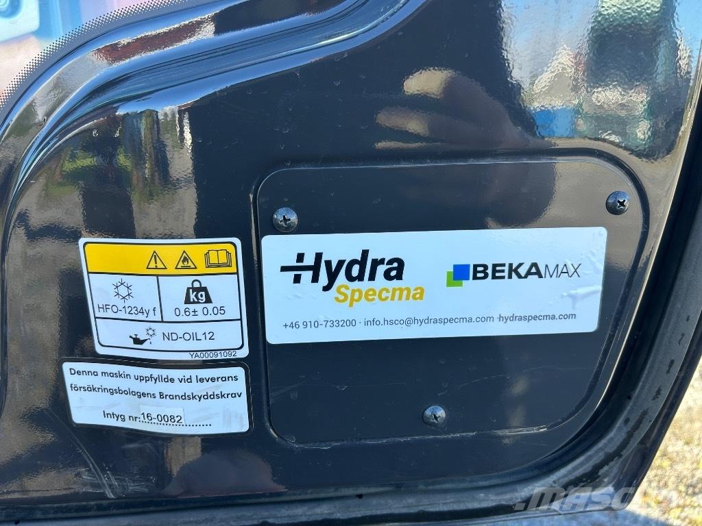 Hitachi ZX 135 US-7 Bageri guseničari