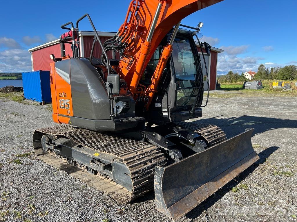 Hitachi ZX 135 US-7 Bageri guseničari