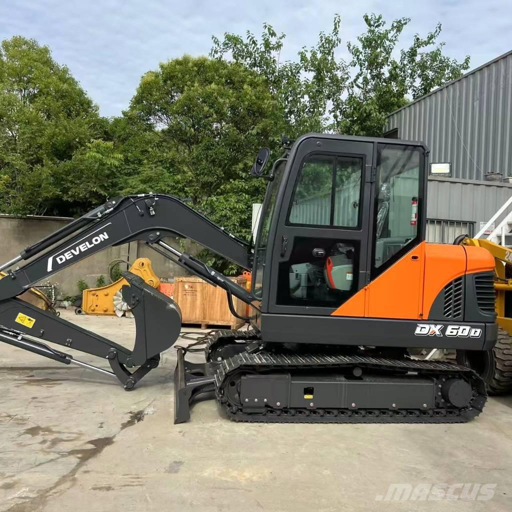 Develon DX 60 D Bageri guseničari