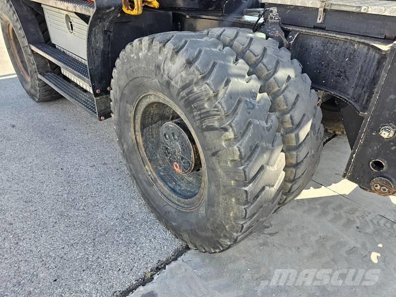 Liebherr A 900 C ZW Bageri točkaši