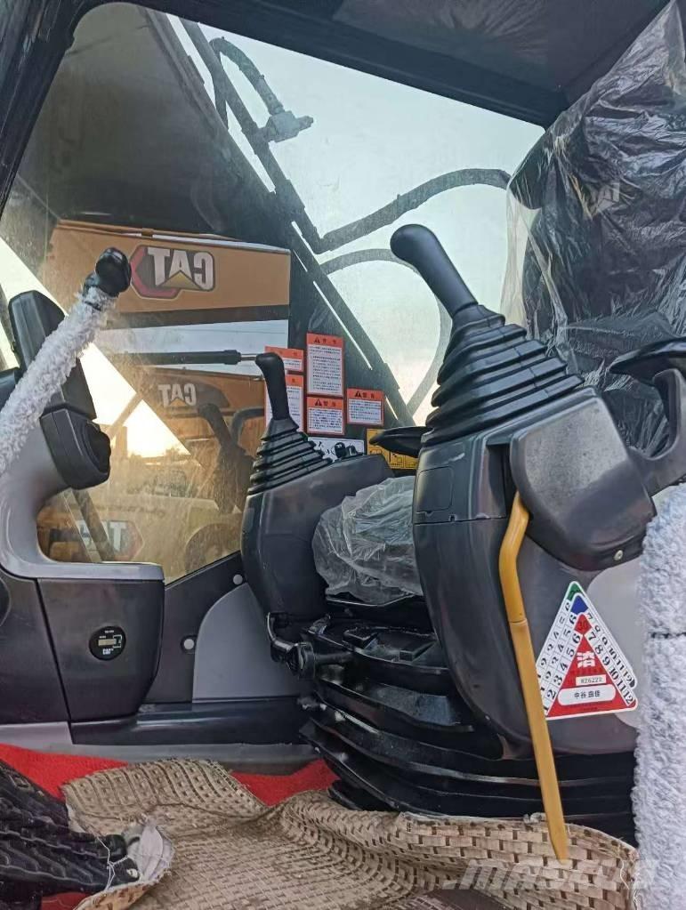 CAT 324 D2 L Bageri guseničari