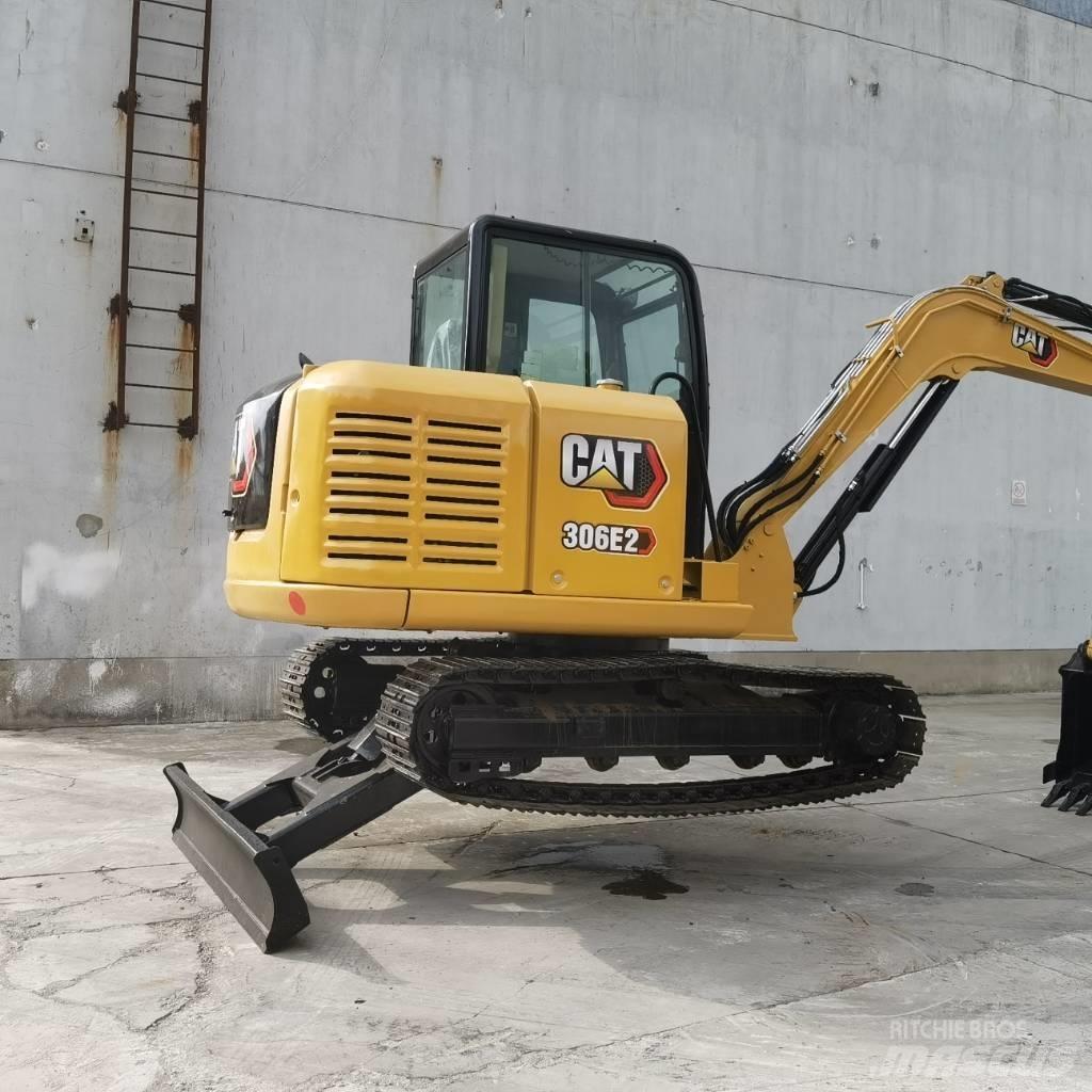 CAT 306E2 Bageri guseničari