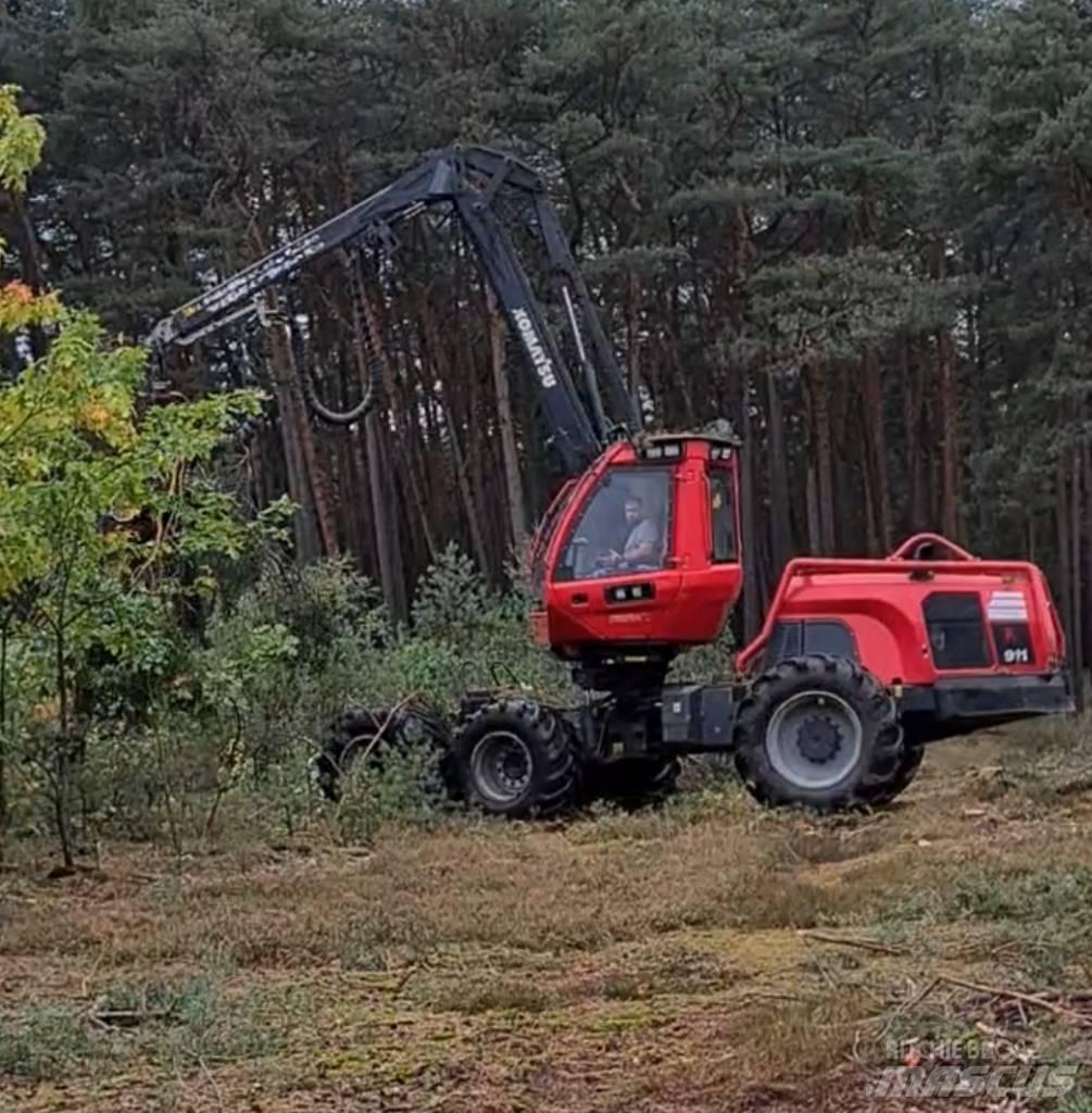 Komatsu 911.6 Harversteri