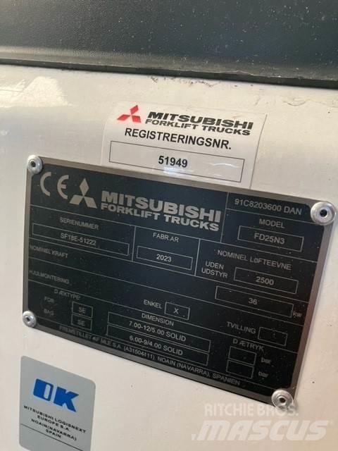 Mitsubishi FD25N3 Dizelski viljuškari