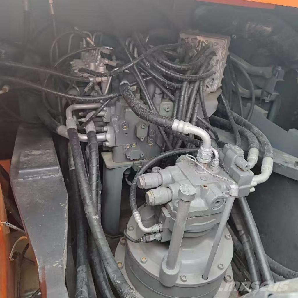 Hitachi 240-3 Bageri guseničari