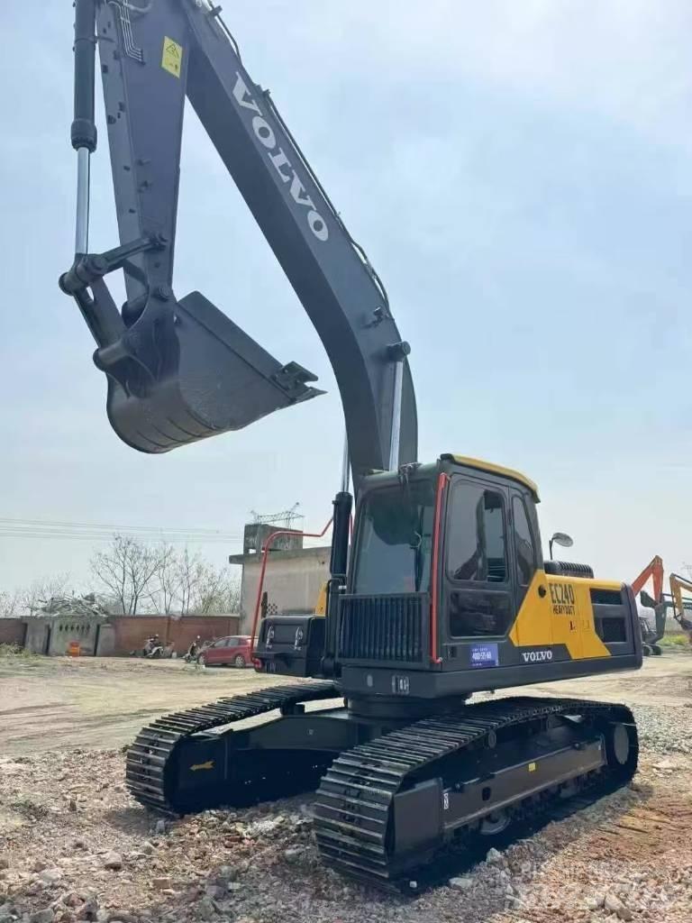 Volvo EC 240 Bageri guseničari