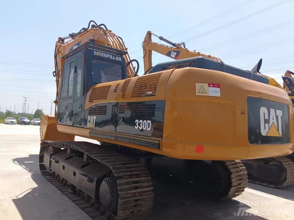 Cata-Dyne 330 Bageri guseničari