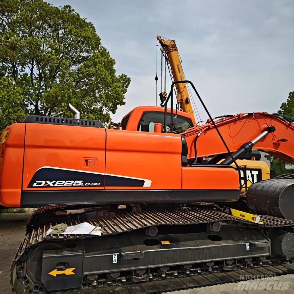 Doosan DX 225LC-9C Bageri guseničari