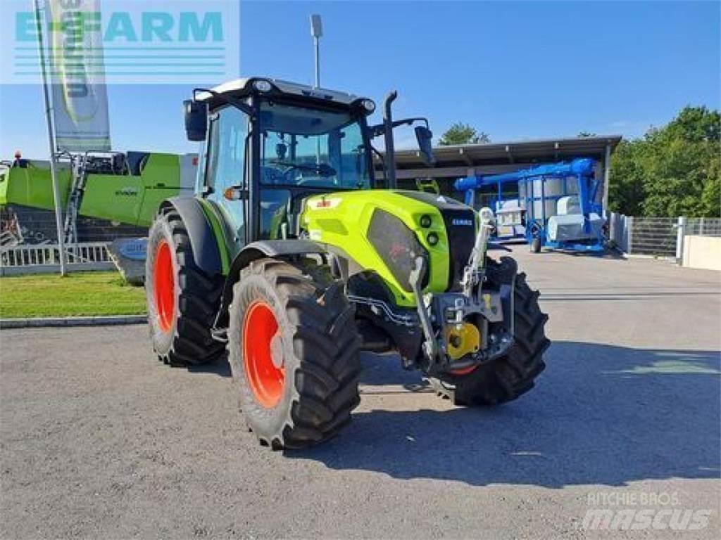 CLAAS axos 240 Traktori