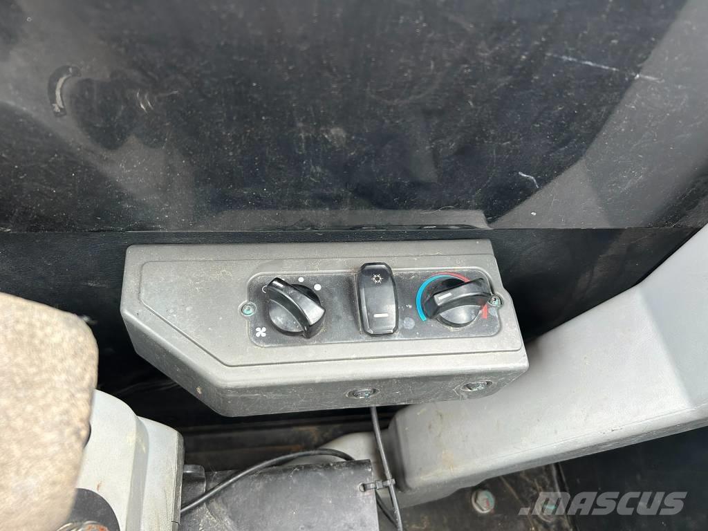 CAT 305.5 Bageri guseničari