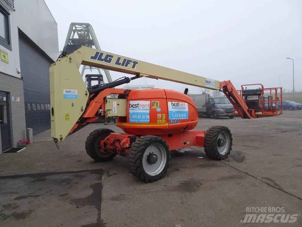 JLG 600AJ Zglobne podizne platforme