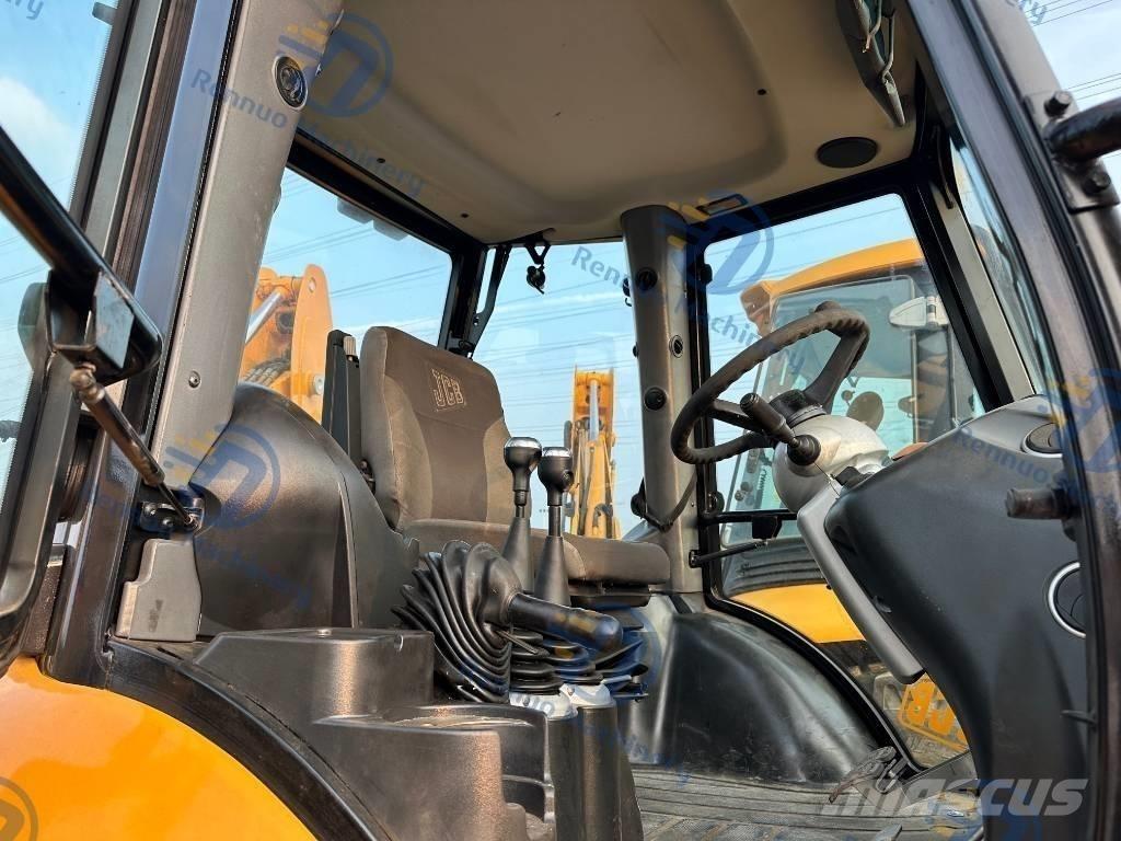 JCB 4 CX Rovokopači