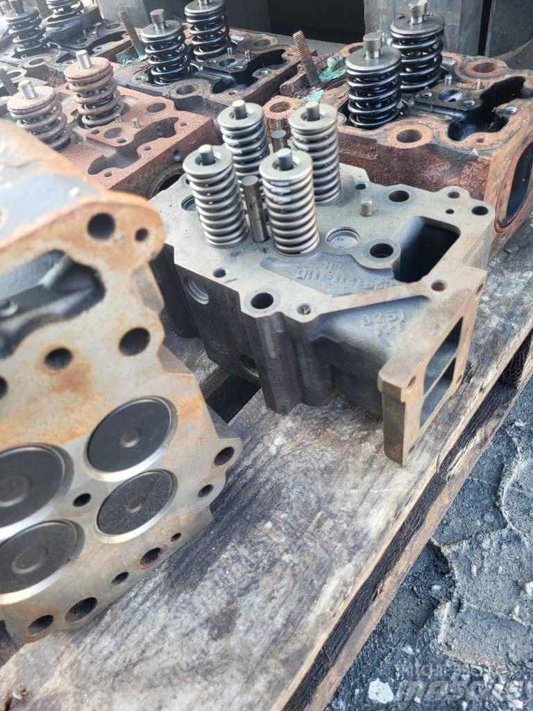 Komatsu WA 470 Motori za građevinarstvo