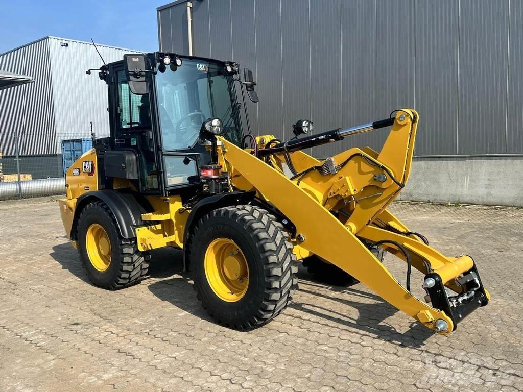 CAT 908 Utovarivači na točkove
