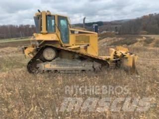 CAT D6N Buldožeri guseničari