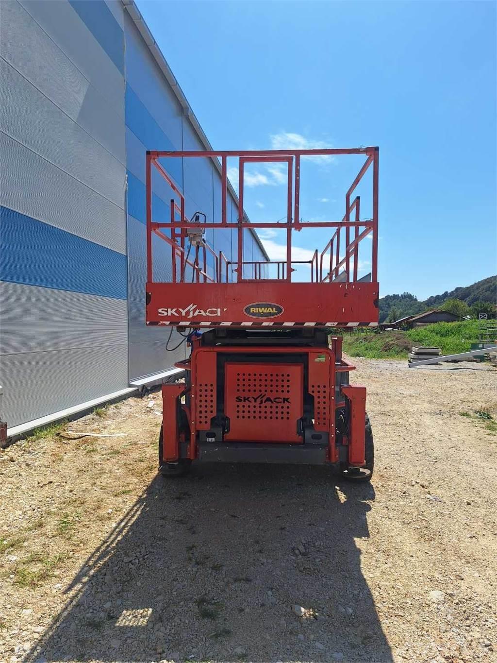 SkyJack 8841RT Makazaste platforme