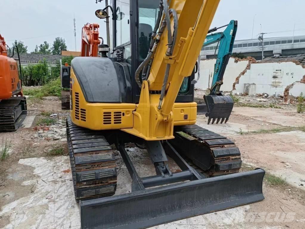 Komatsu PC 55 MR Bageri guseničari