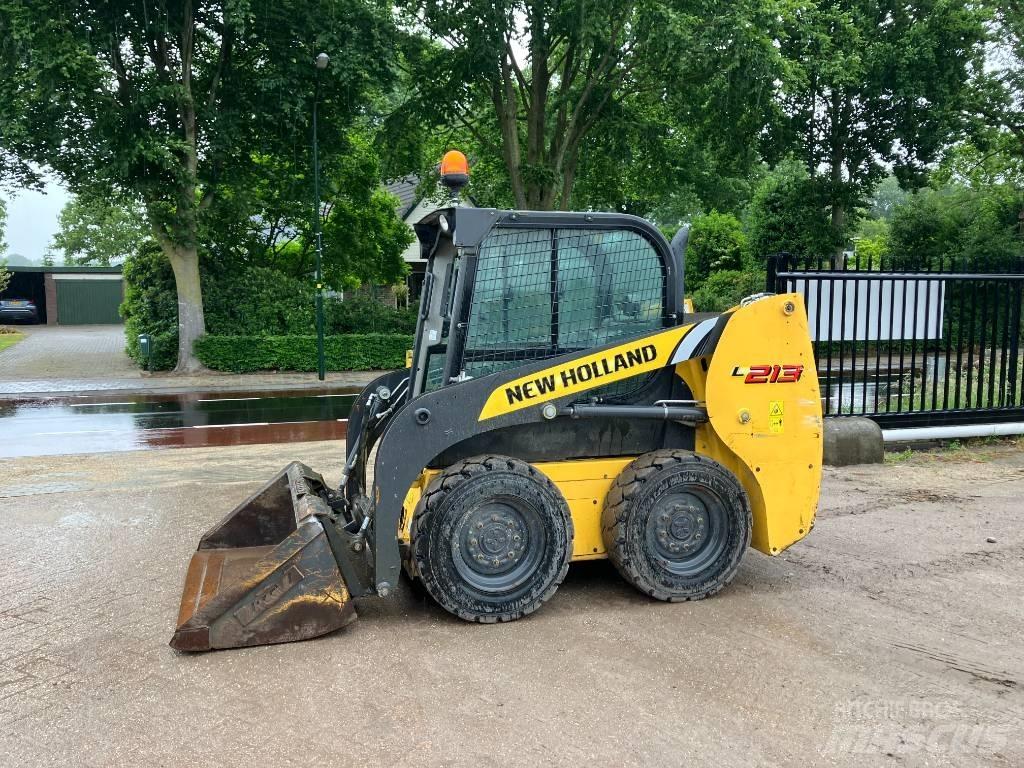 New Holland L 213 Skid steer mini utovarivači