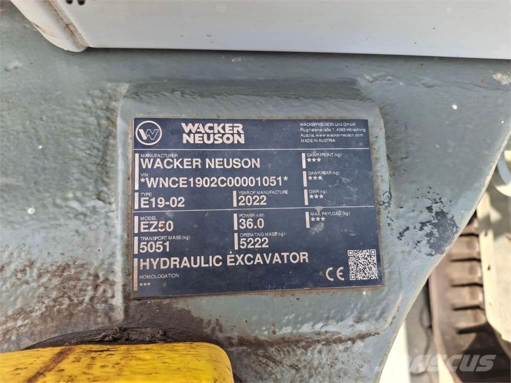 Wacker Neuson EZ50 Bageri guseničari