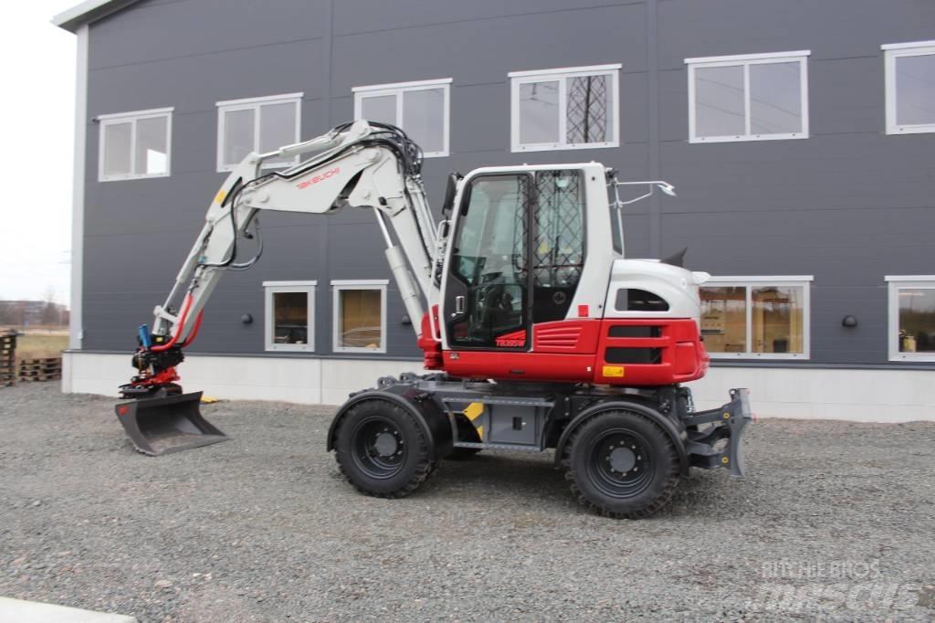 Takeuchi TB395W Bageri točkaši