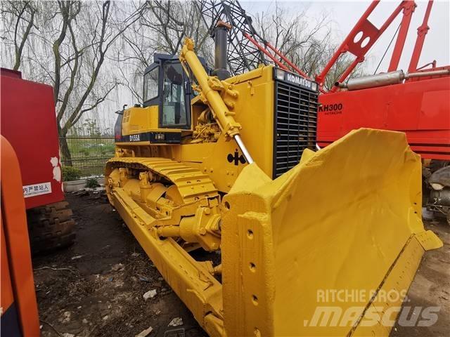 Komatsu D155A Buldožeri guseničari