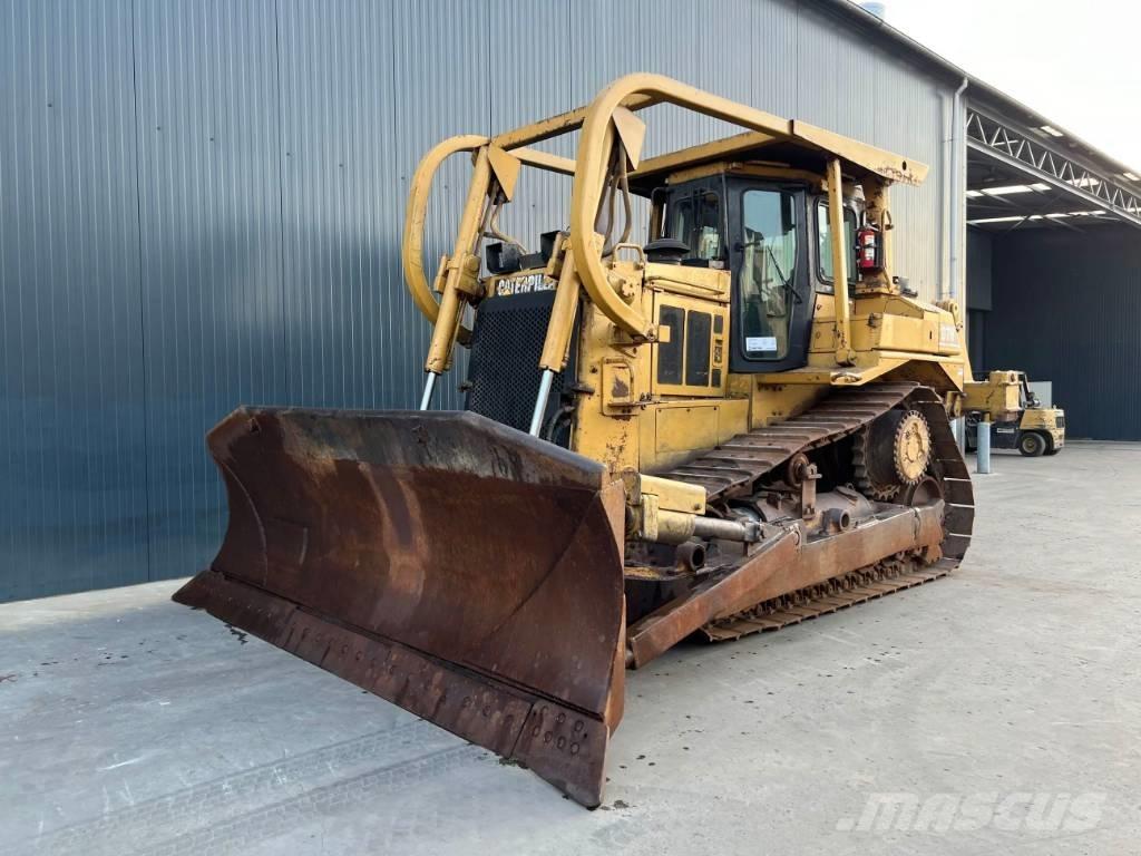 CAT D7H Buldožeri guseničari