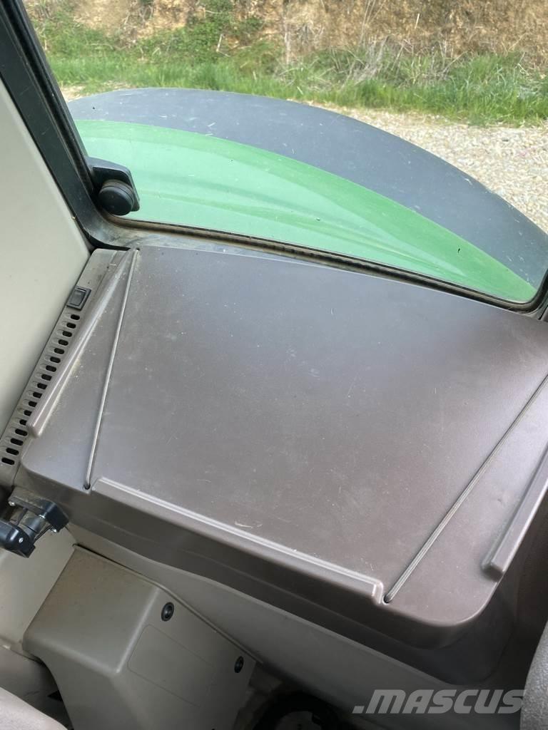 John Deere 6100 M Traktori