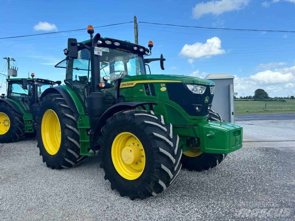 John Deere 6145 R Traktori