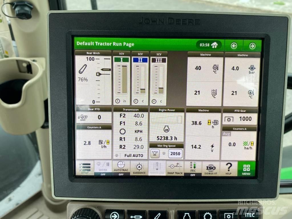 John Deere 6135R Traktori