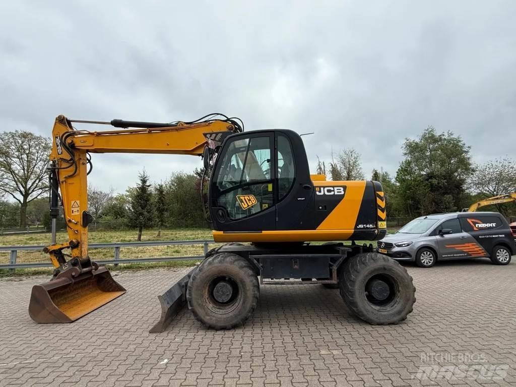 JCB JS 145W Bageri točkaši