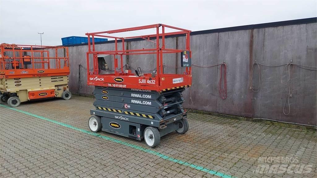 SkyJack SJIII4632 Makazaste platforme