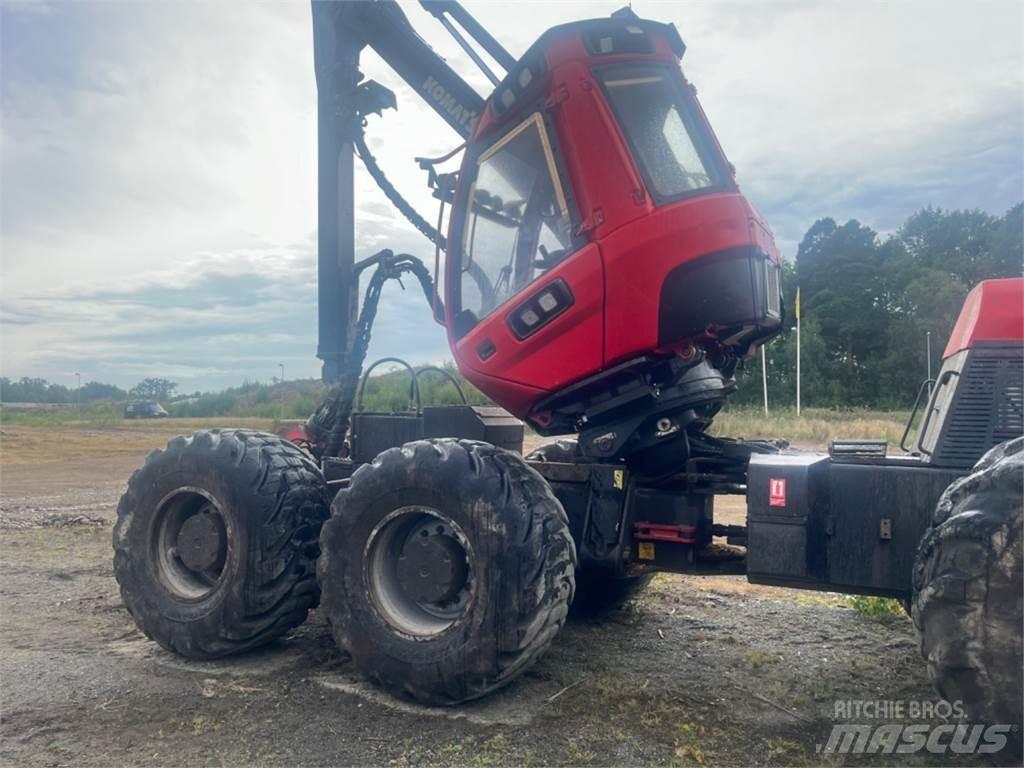 Komatsu 951 Harversteri