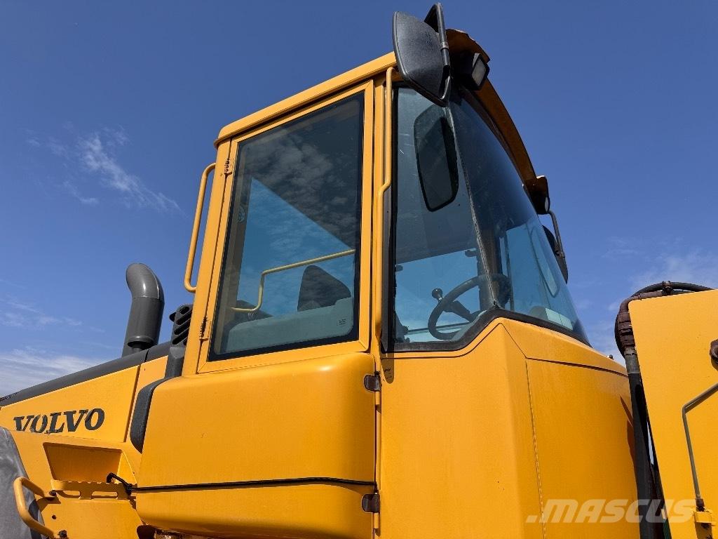 Volvo L 120 E Utovarivači na točkove
