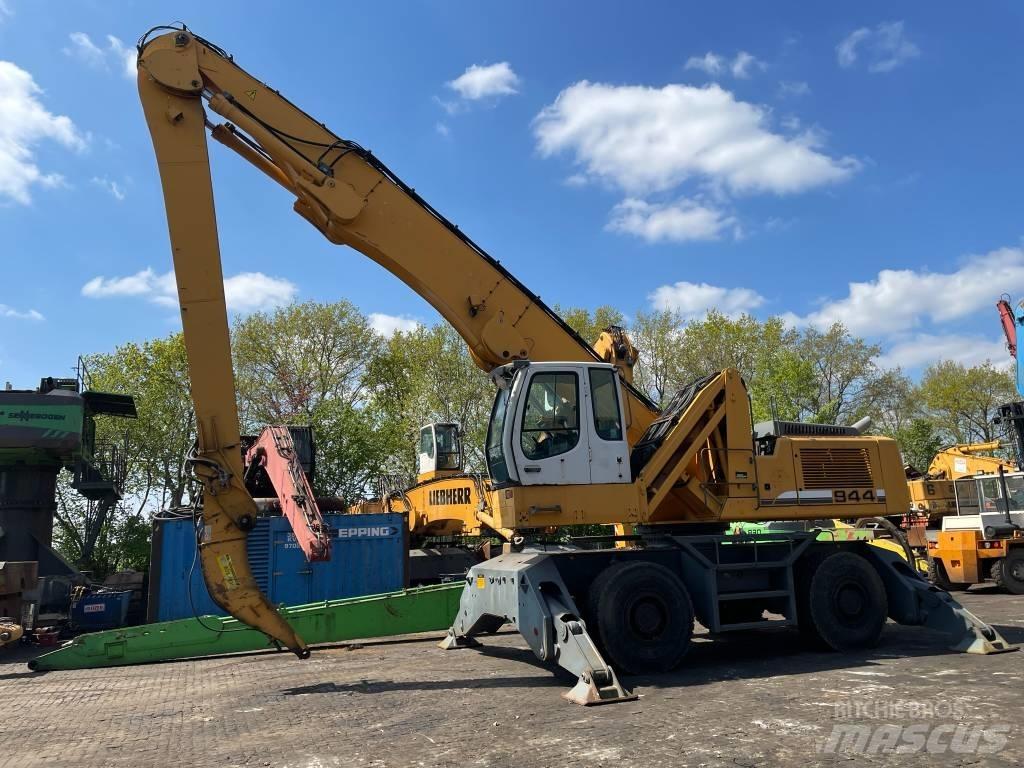 Liebherr 944 C HD Bageri za prenos primarnih/sekundarnih sirovina