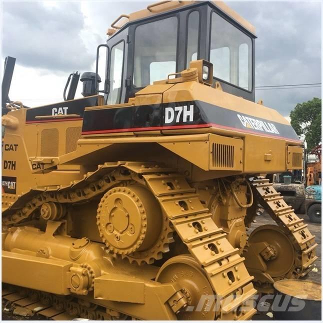CAT D7H Buldožeri guseničari