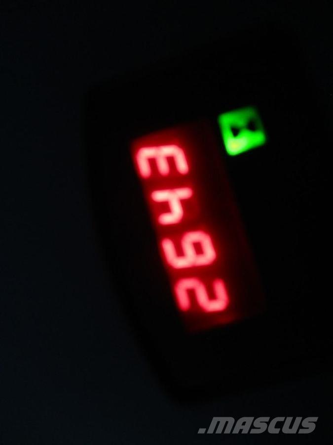 BT SPE125 Nisko podizni električni viljuškar sa stajalištom